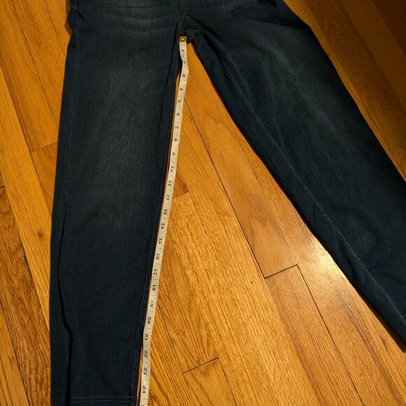 Halara Magic High Waisted Button Zipper Multiple Pockets Straight Leg Jeans - Picture 10 of 12